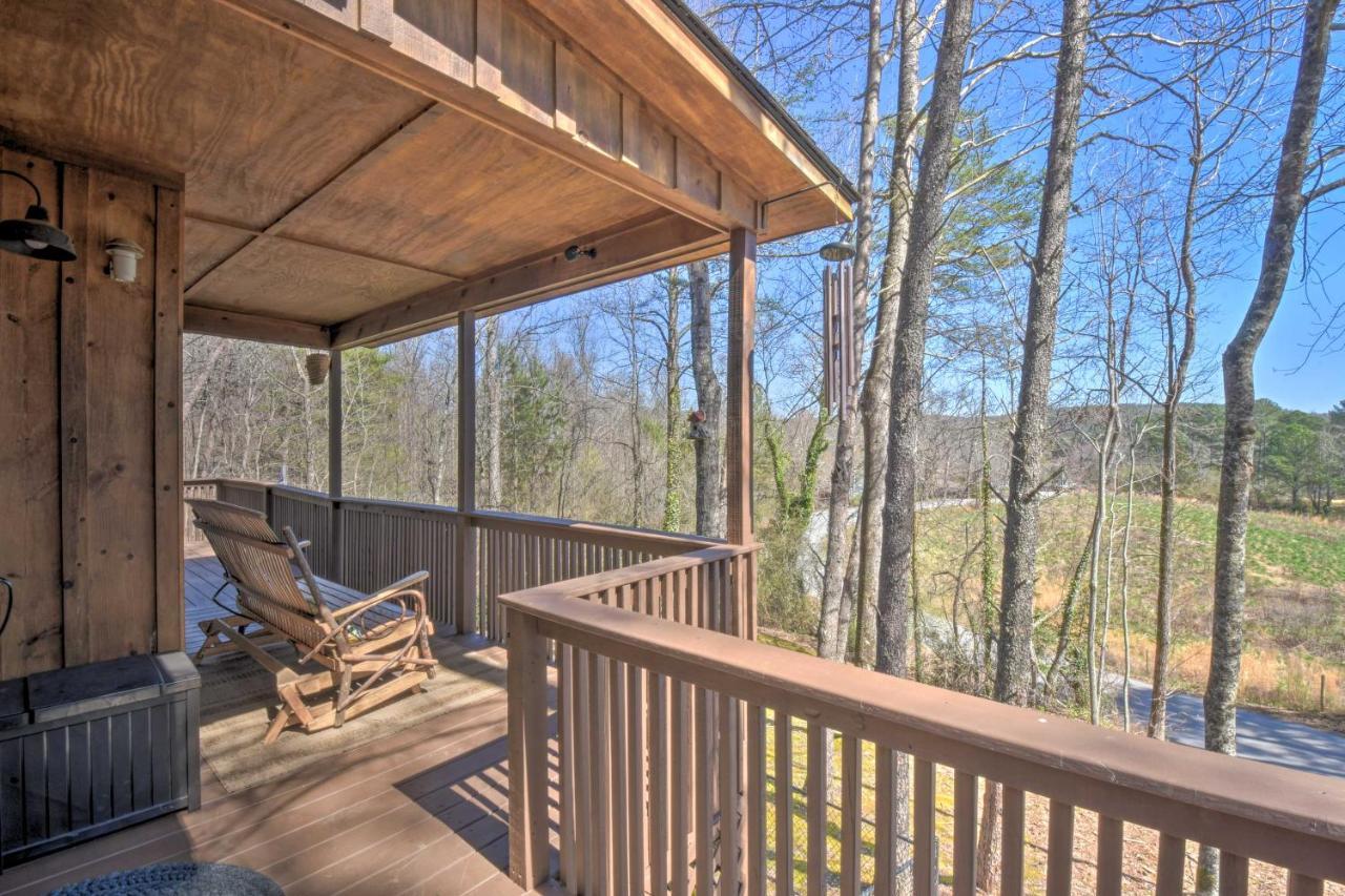 Helen Cabin With Deck And Hot Tub Less Than Half Mi To Main St Exterior photo
